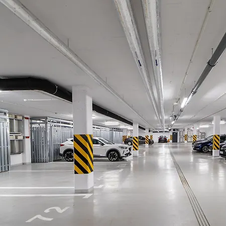 Glow - Amazonia Jagiellonska