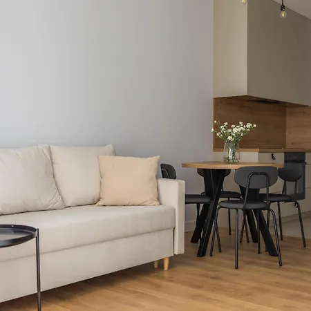 Glow - Amazonia Jagiellonska Apartment