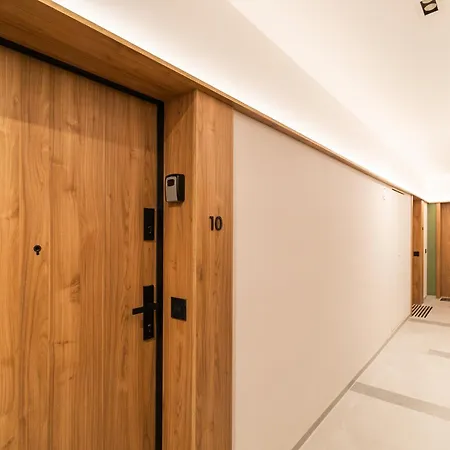 Glow - Amazonia Jagiellonska