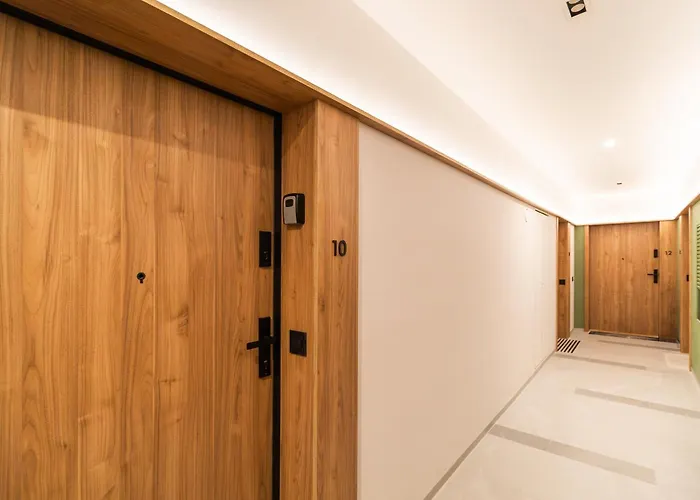 Glow - Amazonia Jagiellonska